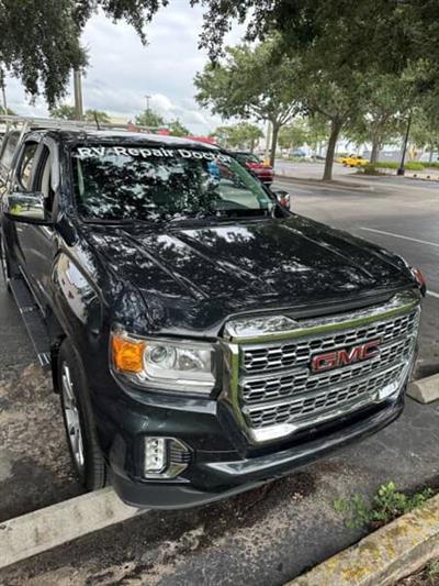 Vehicle Graphics Photo